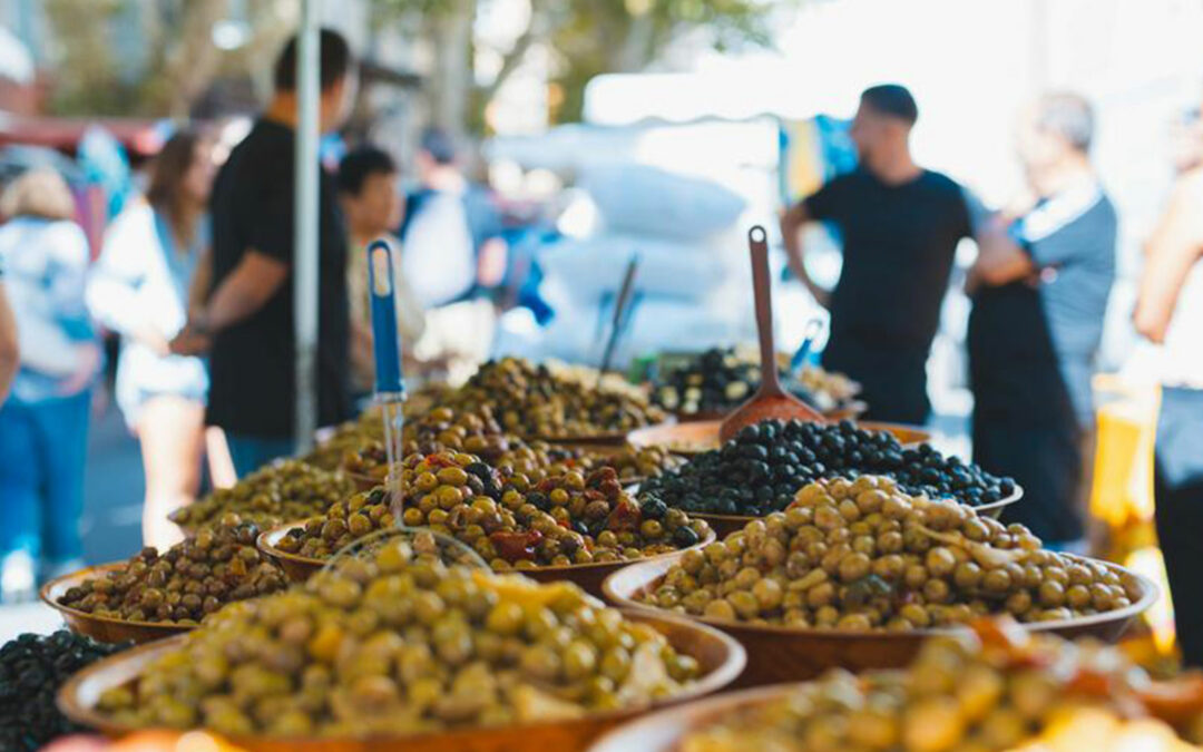 Marché-de-l'isle-sur-la-sorgue-en-provence